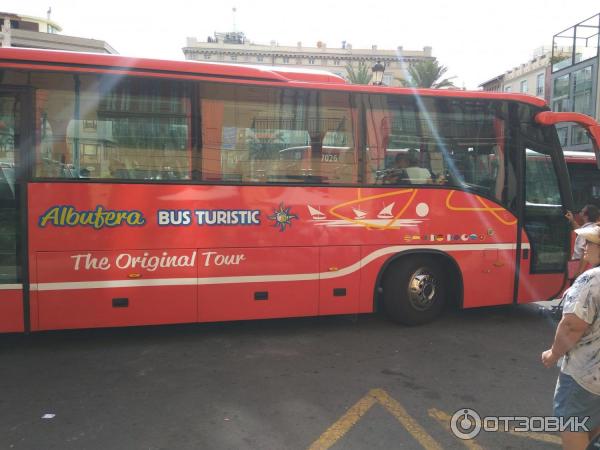 Автобусная экскурсия от Valencia bus turistic.