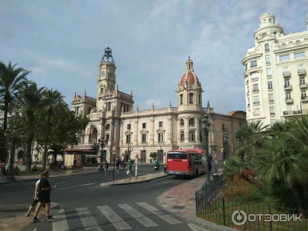 Автобусная экскурсия от Valencia bus turistic.