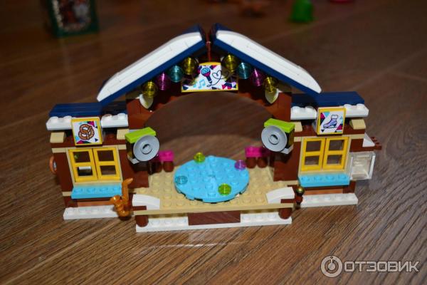 LEGO Friends Горнолыжный курорт: каток фото