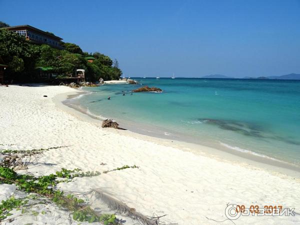 Северный пляж Karma beach на Липе или пляж отеля Mountain.