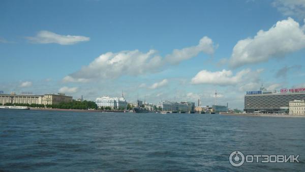 Водная экскурсия Прогулка по рекам и каналам. Водный автобус (Россия, Санкт-Петербург) фото