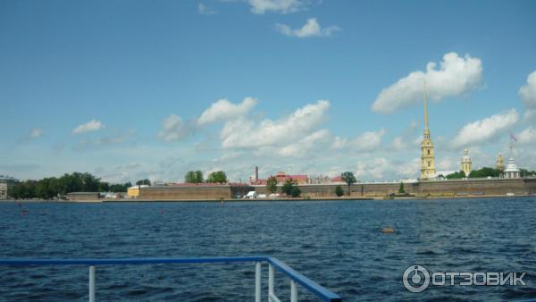 Водная экскурсия Прогулка по рекам и каналам. Водный автобус (Россия, Санкт-Петербург) фото