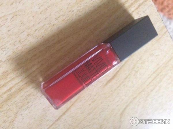 Блеск для губ Maybelline Vivid Matte фото