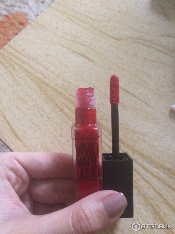 Блеск для губ Maybelline Vivid Matte фото