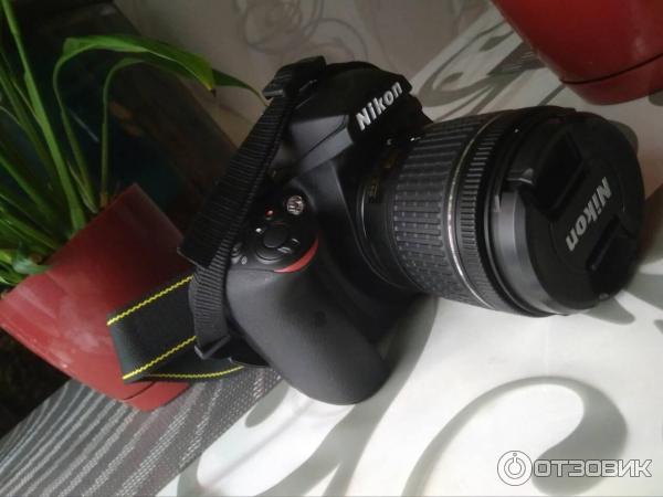 Цифровой зеркальный фотоаппарат Nikon D3400