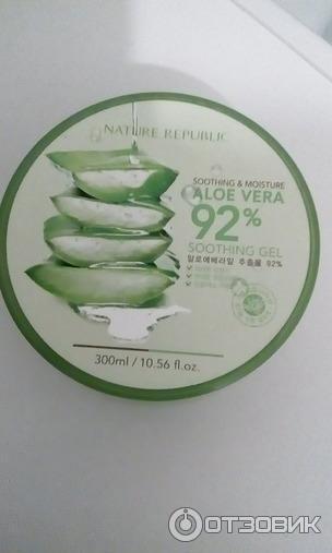 Универсальный гель Nature Republic SOOTHING&MOISTURE ALOE VERA 92% SOOTHING GEL фото