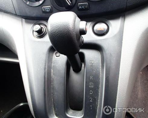 Автомобиль Nissan NV200 фото