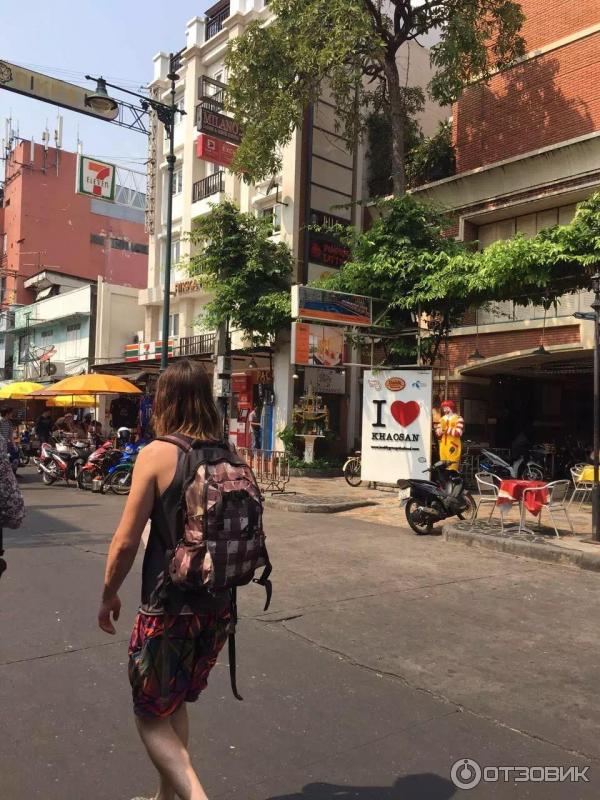 Улица Каосан Роад (Khaosan Road) (Тайланд, Бангкок) фото