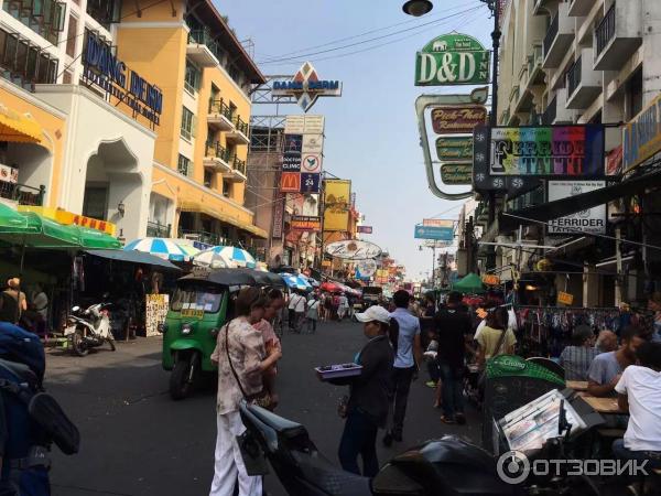 Улица Каосан Роад (Khaosan Road) (Тайланд, Бангкок) фото