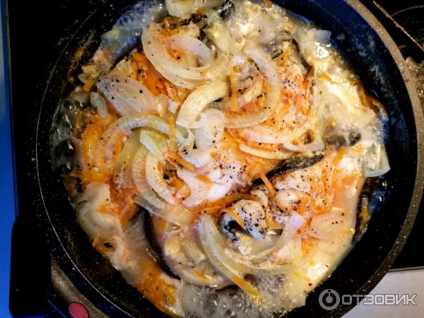Стейки на луково-морковной подложке