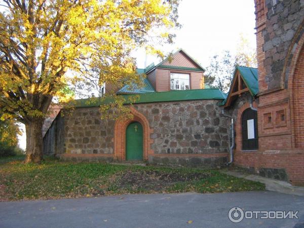 Пюхтицкий Успенский Ставропигиальный монастырь (Эстония, Куремяэ) фото