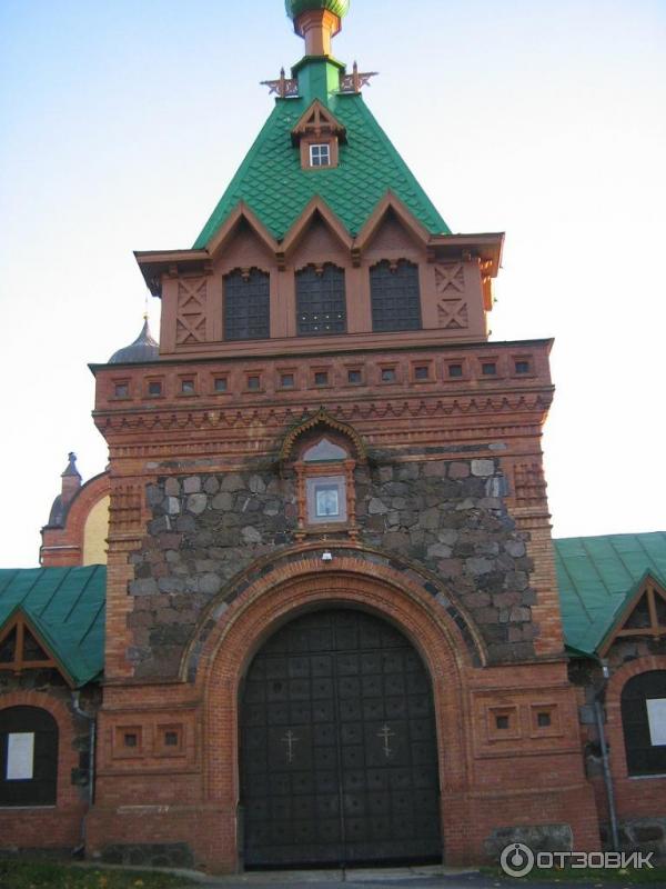 Пюхтицкий Успенский Ставропигиальный монастырь (Эстония, Куремяэ) фото