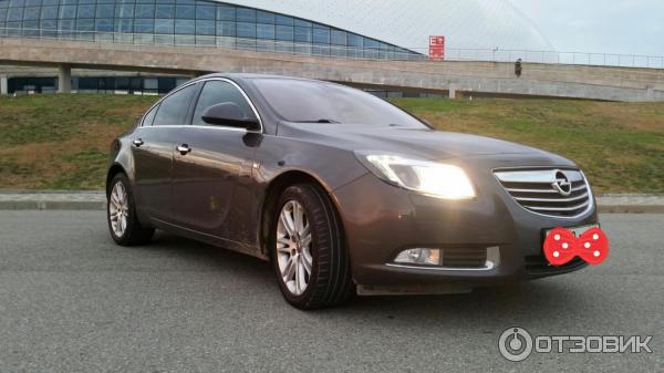 Автомобиль Opel Insignia фото