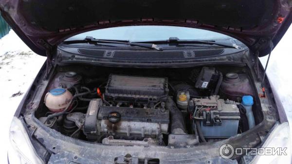 Автомобиль Skoda Roomster - универсал фото