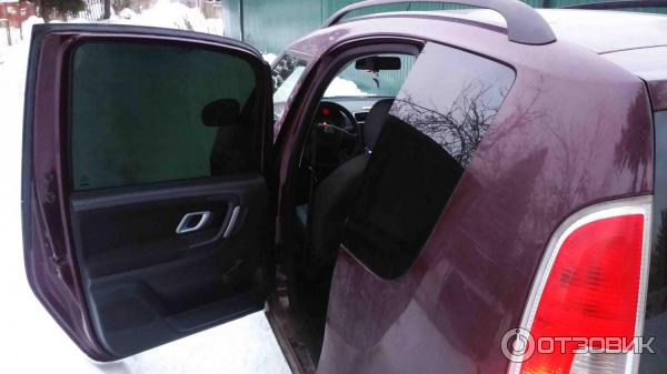 Автомобиль Skoda Roomster - универсал фото