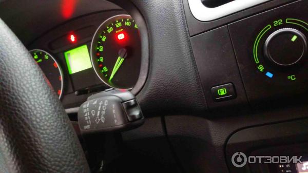 Автомобиль Skoda Roomster - универсал фото