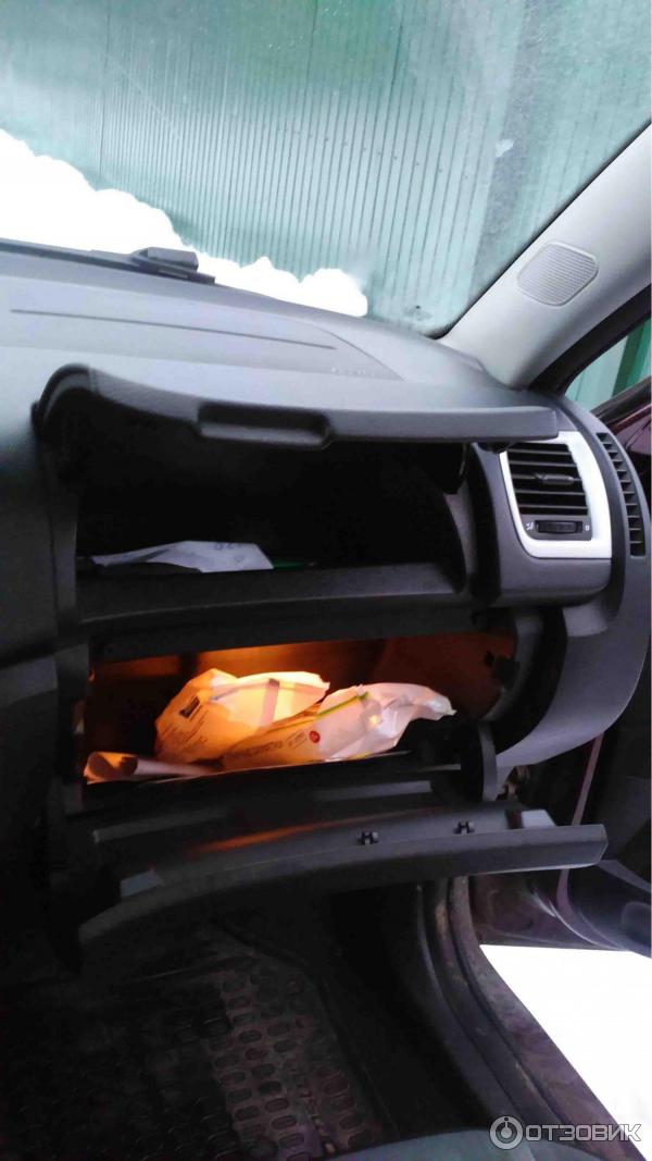 Автомобиль Skoda Roomster - универсал фото