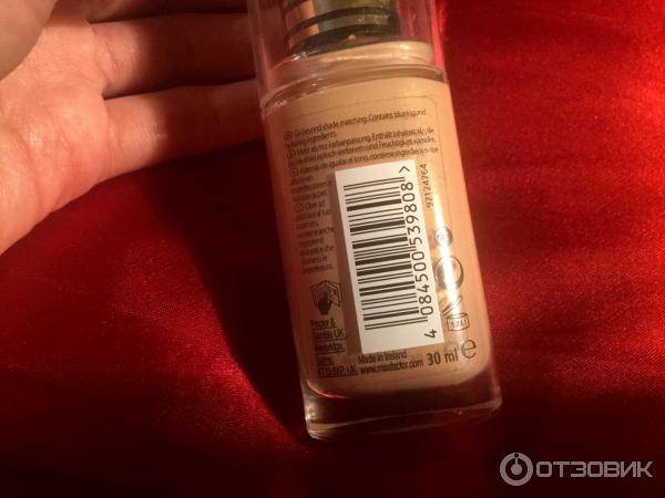 Тональная основа Max Factor Miracle Match Foundation фото