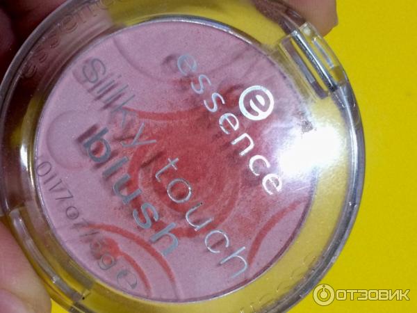 Essence Silky touch blush