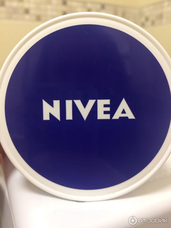 Увлажняющий крем для всех типов кожи Nivea CARE фото