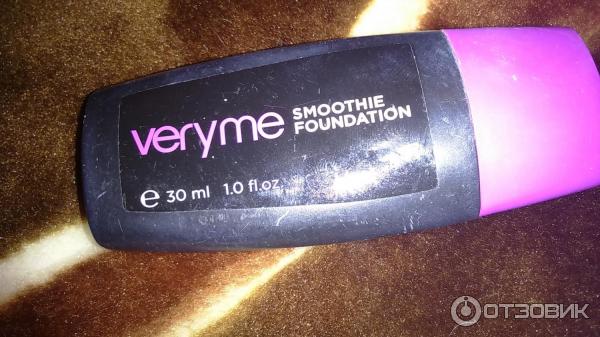 Тональная основа Oriflame Very Me Smoothie Foundation Йогуртовый микс фото