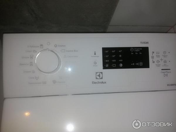 Стиральная машина с вертикальной загрузкой Electrolux EWT 0862 TDW