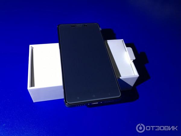 Смартфон Xiaomi Redmi 4 фото