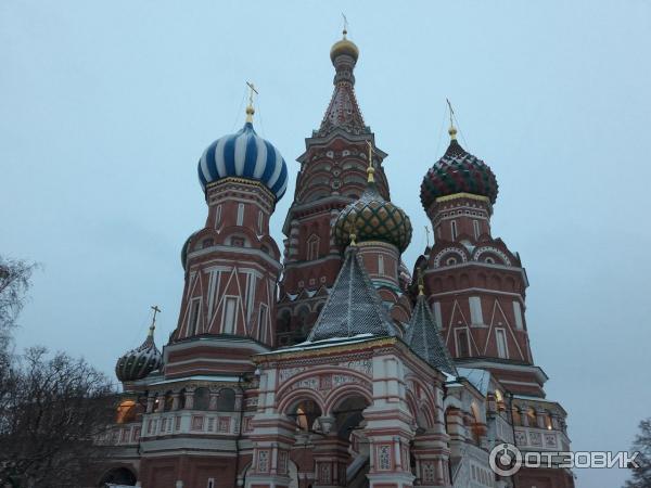 Снимок на тыльную камеру утром в условиях плохой освещенности