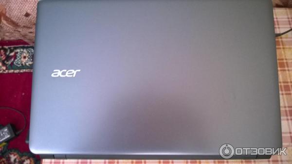 Ноутбук Acer Aspire E1-532 фото