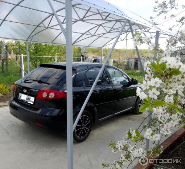 Автомобиль Chevrolet Lacetti хэтчбек фото