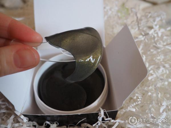 Гидрогелевая маска Shangpree Gold Black Pearl Eye Mask с экстрактом черного жемчуга фото