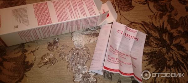 Смягчающий и очищающий пенящийся крем Clarins с маслом карите для сухой или чувствительной кожи фото