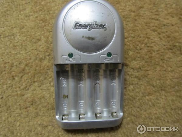 Зарядное устройство Energizer Base + 4xAA (1300mAh) фото