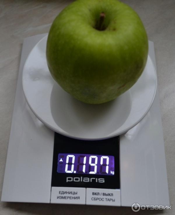 Яблоко 300 грамм. Вес крупного яблока. Красное яблоко вес 1 шт. Яблоко грамм. Яблоко грамм.