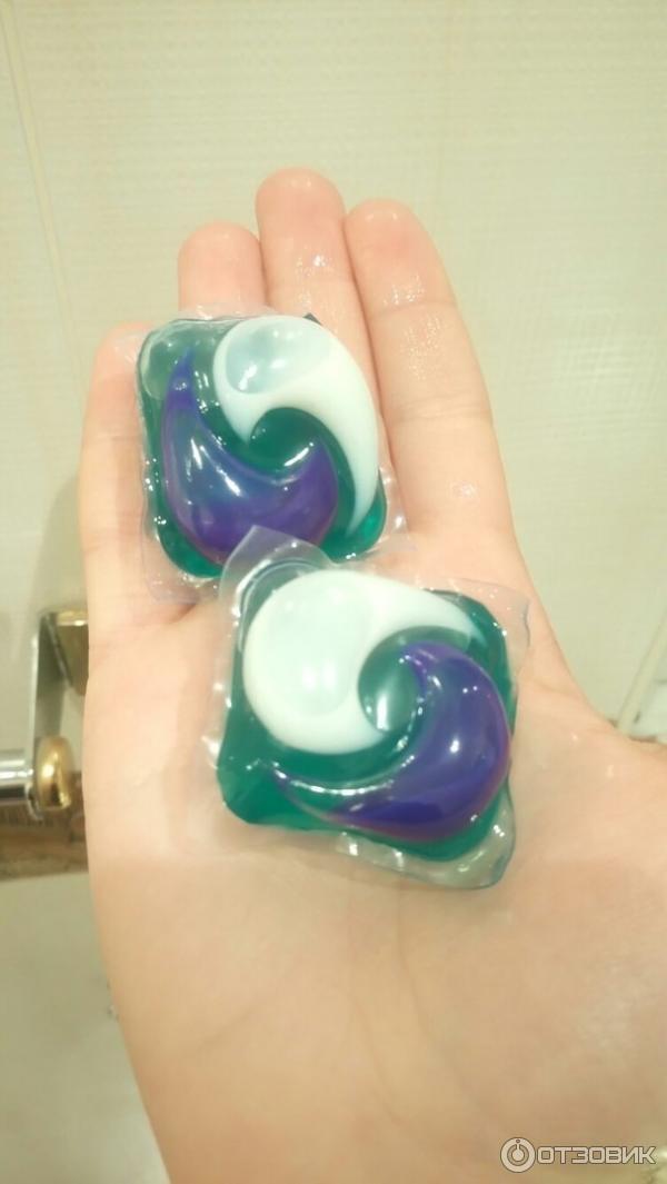 Капсулы Ariel Pods