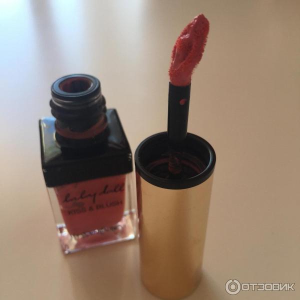 Блеск для губ Yves Saint Laurent Baby Doll Kiss&Blush фото