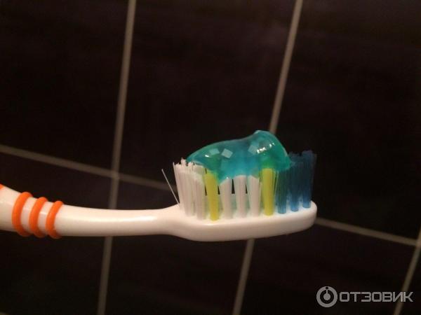 Набор зубных щеток Colgate 1+1 фото