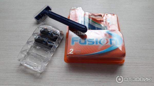 Сменные лезвия Gillette Fusion фото