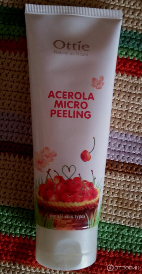 Пилинг-скатка c экстрактом вишни Acerola Micro-Peeling фото