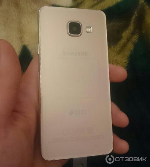 Смартфон Samsung Galaxy A3 фото