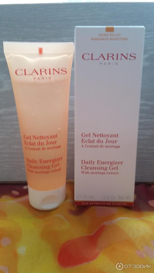 Очищающий гель Clarins Gel Nettoyant Eclat du Jour придающий сияние коже фото