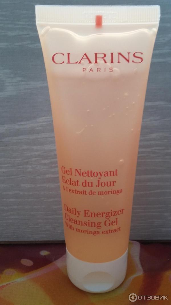 Очищающий гель Clarins Gel Nettoyant Eclat du Jour придающий сияние коже фото