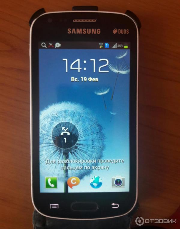 Смартфон Samsung Galaxy S Duos GT-S7562 фото