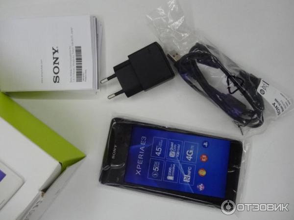 Смартфон Sony Xperia E3 фото