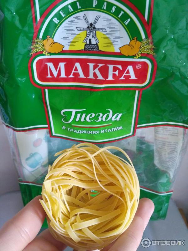 Макаронные гнезда с мясом в соусе