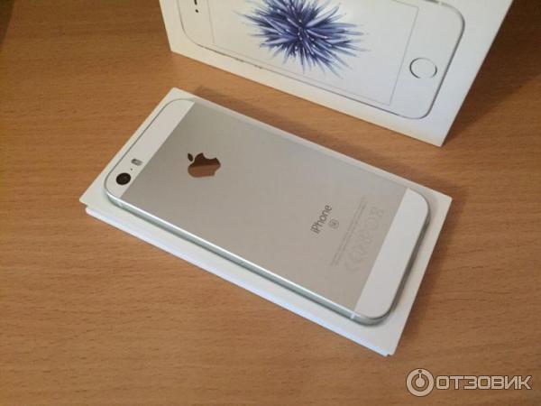 Смартфон Apple iPhone SE фото