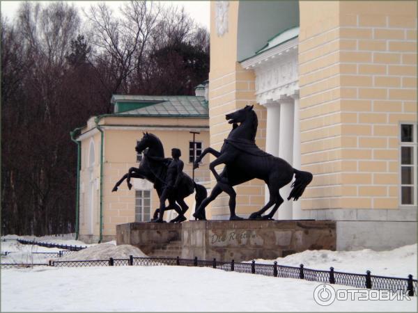 Конный двор усадьбы Кузьминки (Россия, Москва) фото