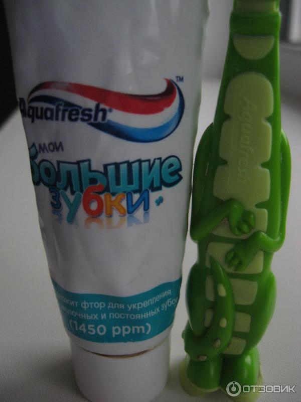 Зубная щетка детская Aquafresh Kids фото