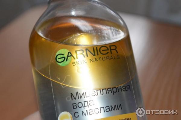 Мицеллярная вода с маслами Garnier Skin Naturals для снятия стойкого макияжа фото