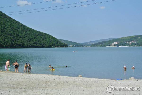 Отдых на озере Абрау (Россия, Краснодарский край) фото